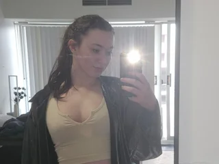 HighWithMadison webcam livesex profile in grey-eyes cams