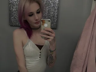 Kityi Grey Eyes webcam from United States