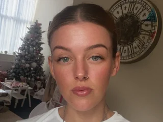 SassySiennaXXO Woman webcam from United Kingdom